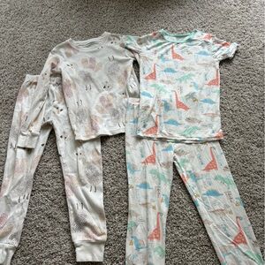 Magnetic Me & Carters Pajama sets size 4t